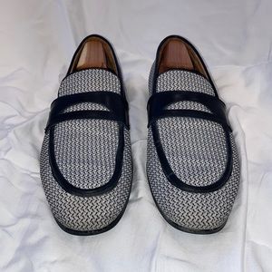 STEVE MADDEN BLACK & WHITE LOAFERS -  SIZE 10 MENS